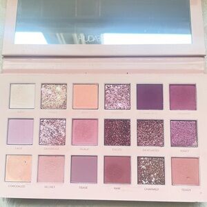Huda Beauty Nude Eyeshadow Palette - Pink and Purple Shades